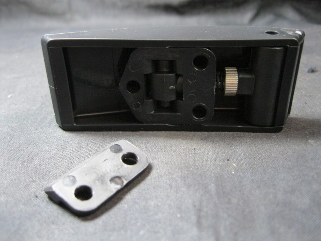 SOUTHCO E8-10-502-20 SOUTHCO BLACK ADJUSTABLE STYLE DRAW LATCH