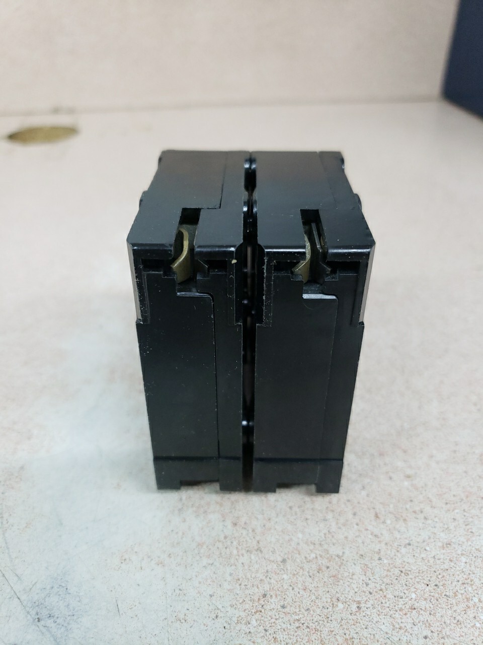 1) Challenger C230 Type C Circuit Breaker 2 Pole 30 Amp 240V new