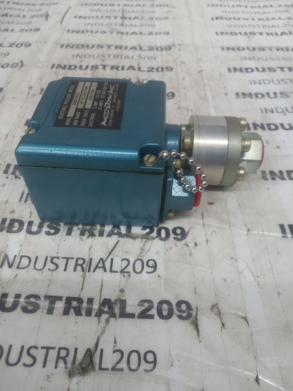 NEO-DYN ADJUSTABLE PRESSURE SWITCH 100P33C3