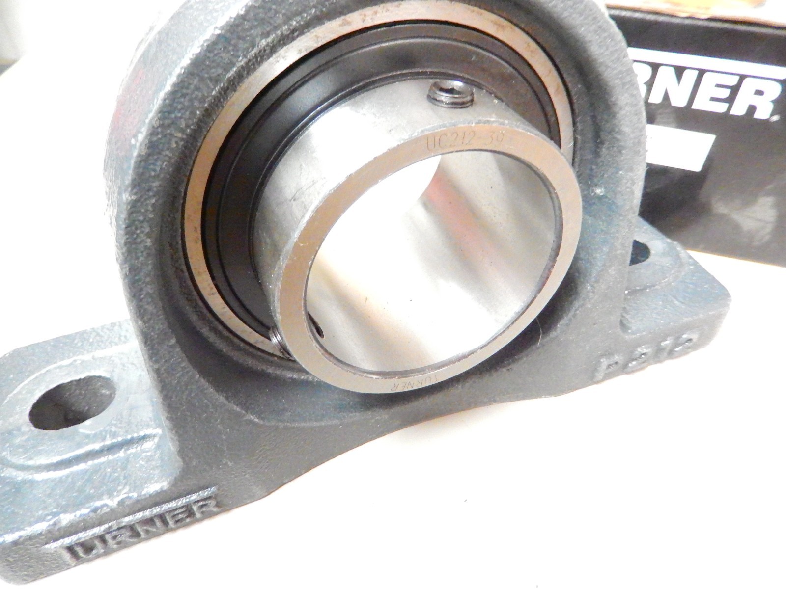 Turner UCP212-39 Pillow Block Bearing 2-7/16″ Bore