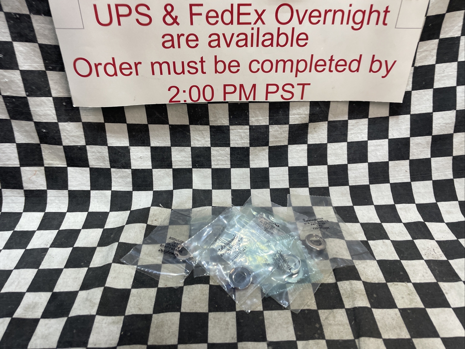SWAGELOK NI-8-VCR-2-GR-VS, NI8VCR2GRVS, Face Seal Fitting 1/2″ LOT OF 10, #M42