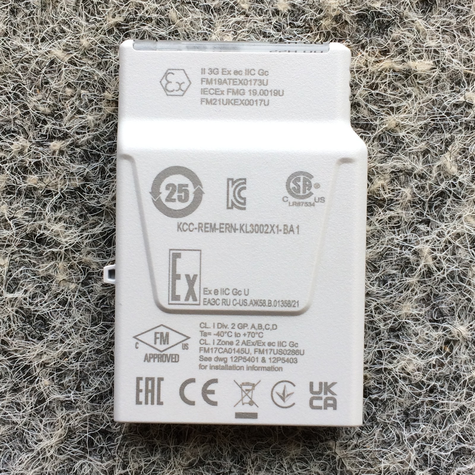 NEW EMERSON DELTA V KL3002X1-BA1 N DO 24 VDC HIGH-SIDE CHARM 12P4627 SE4302T01