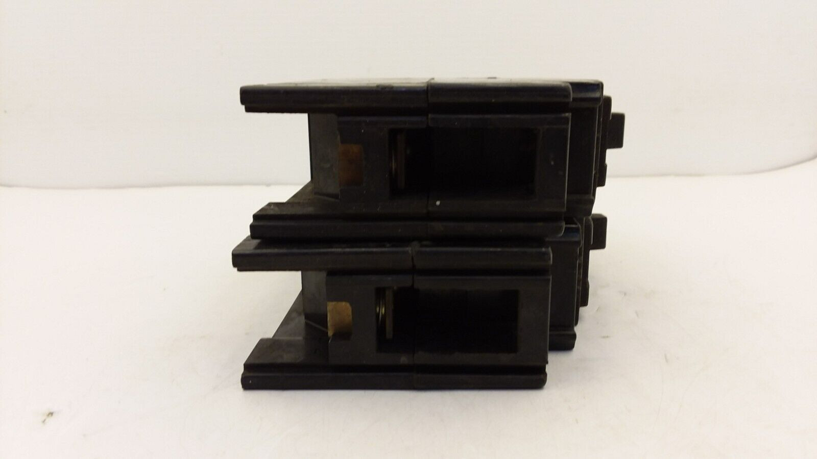 GENERAL ELECTRIC E11592-C CIRCUIT BREAKER 1 POLE 125 VOLTS 20 AMPS LOT OF 2