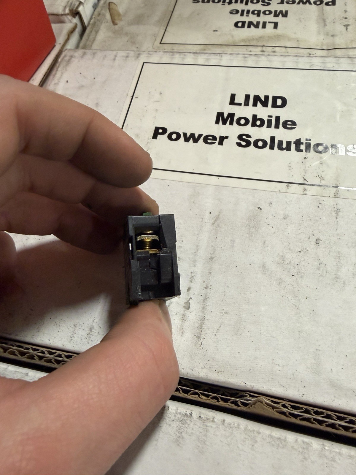 NEW TELEMECANIQUE XEN-L1111 CONTACT BLOCK 240V 3A