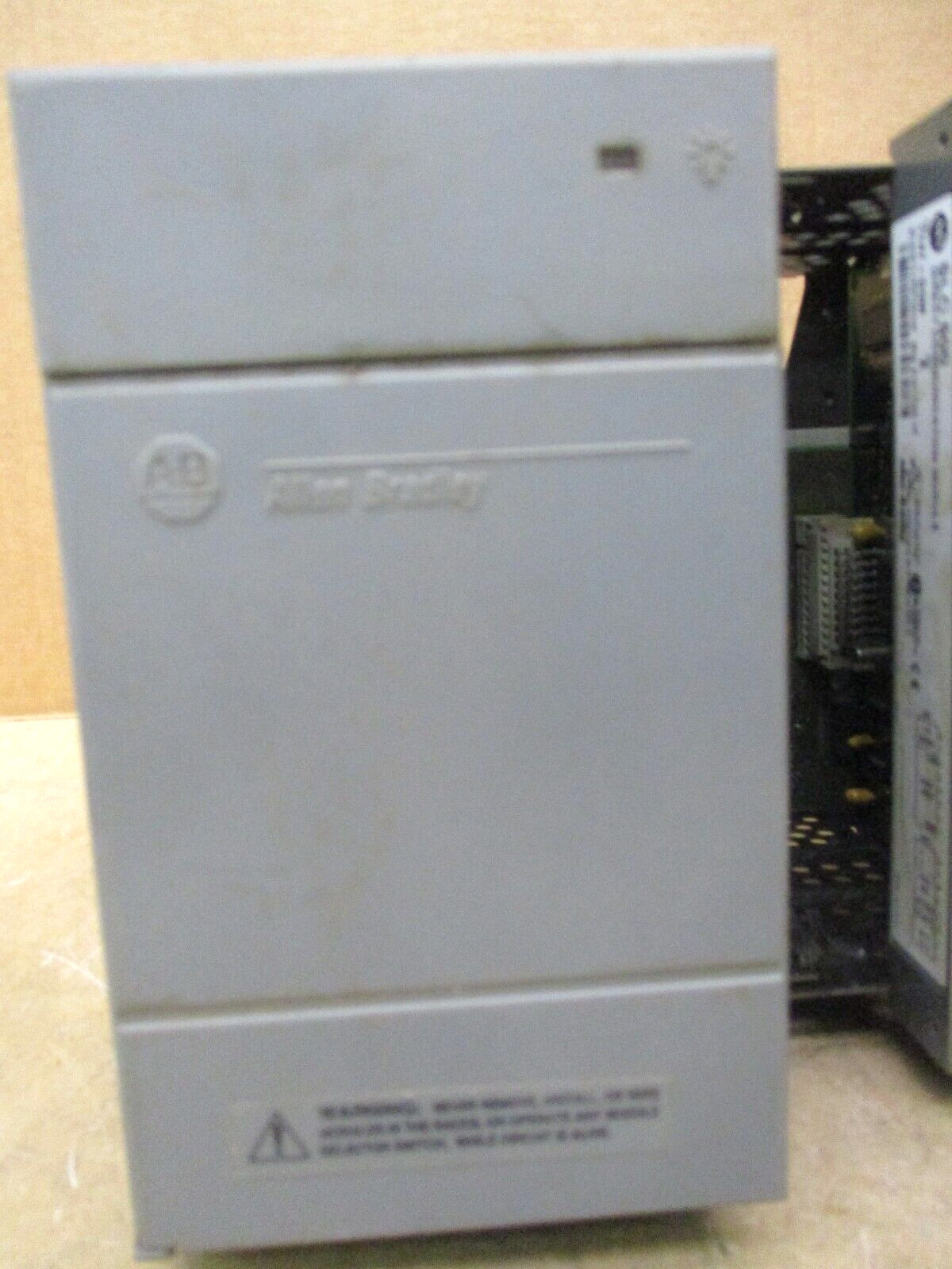 Allen-Bradley SLC 500 1746-P3 Ser A 1747-DCM 1747-SDN 1746-A13 48679GN