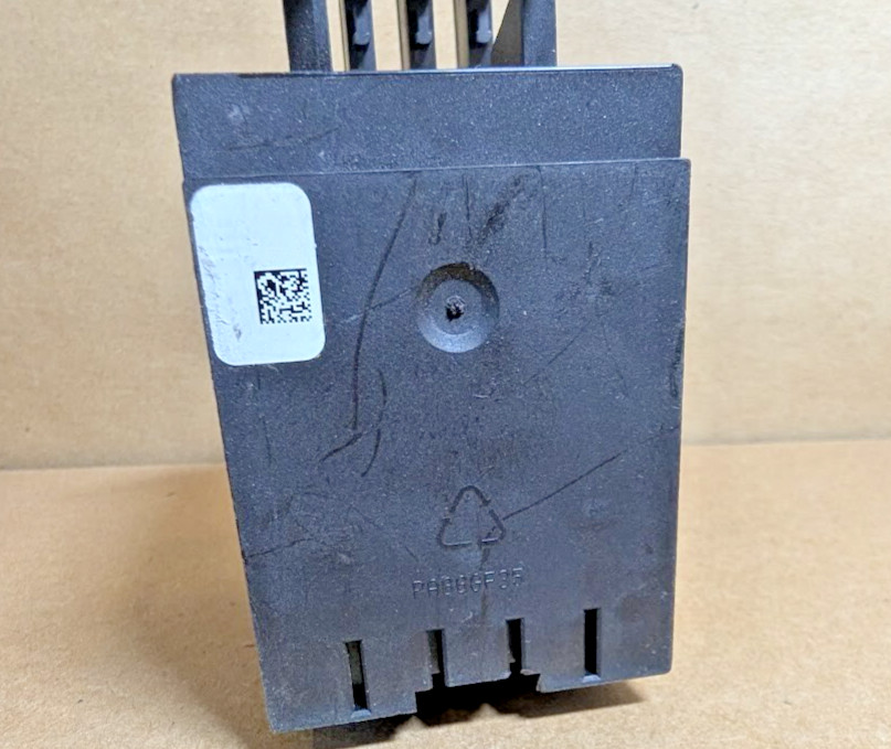 Siemens 3RB3113-4RE0 Electronic Overload Relay, .1-.4A, 3P, (New NB)