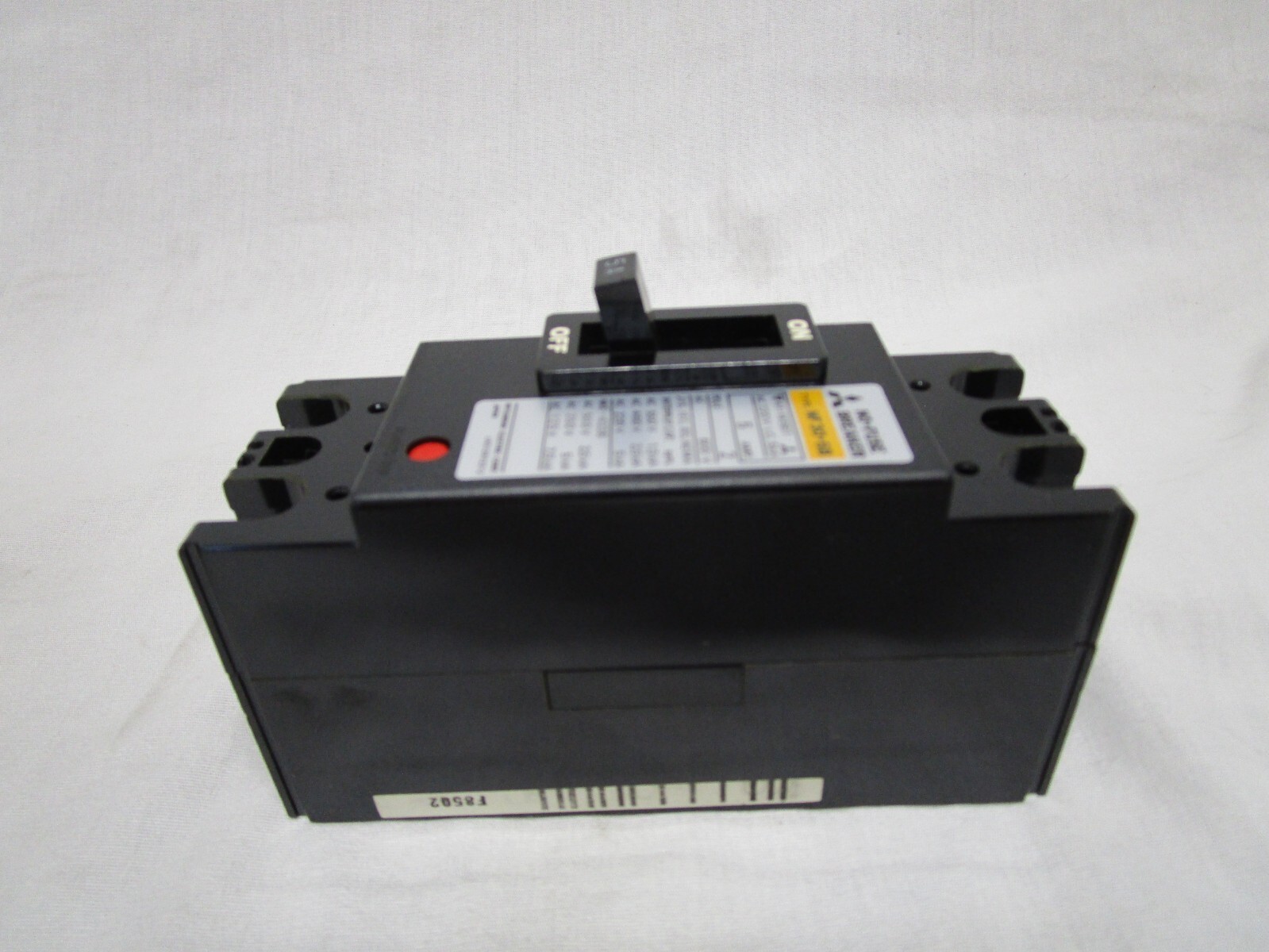 NEW MITSUBISHI NF30-SB NO-FUSE CIRCUIT BREAKER 2P 600V 5A