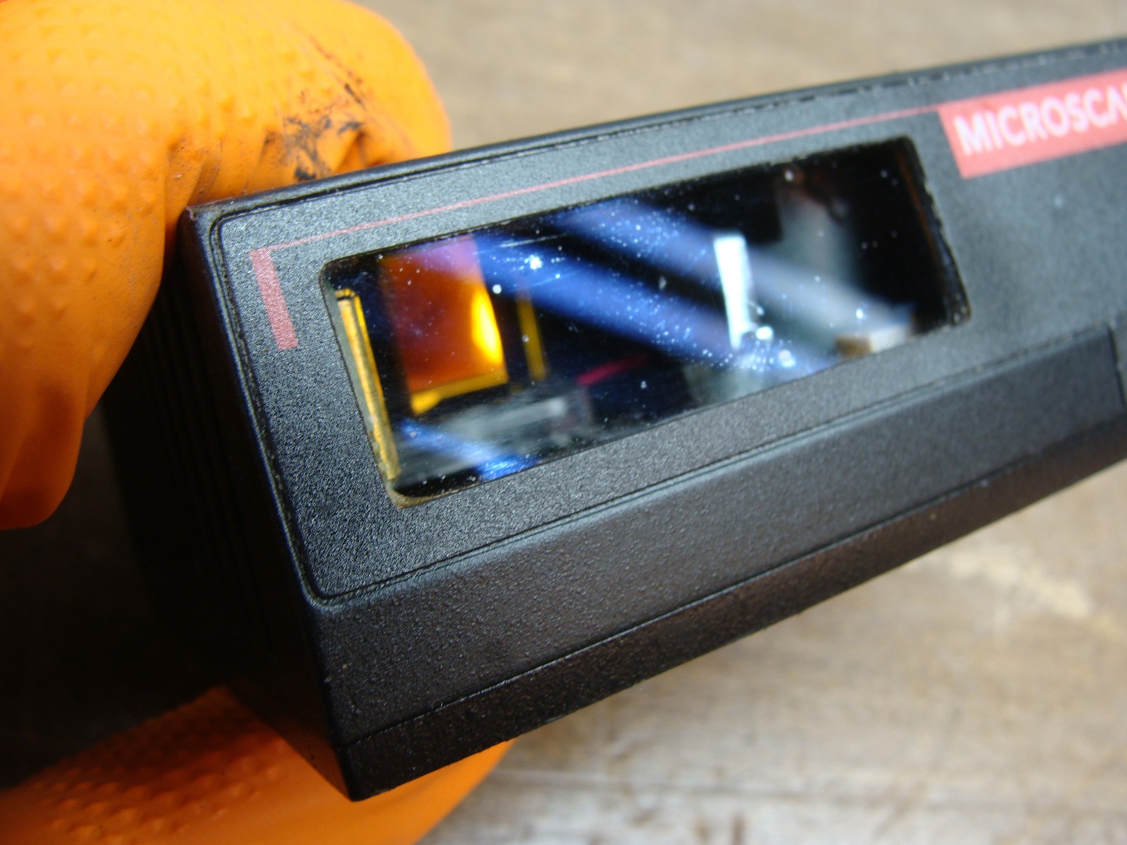 MICROSCAN INDUSTRIAL BARCODE SCANNER FIS-0820-0003G