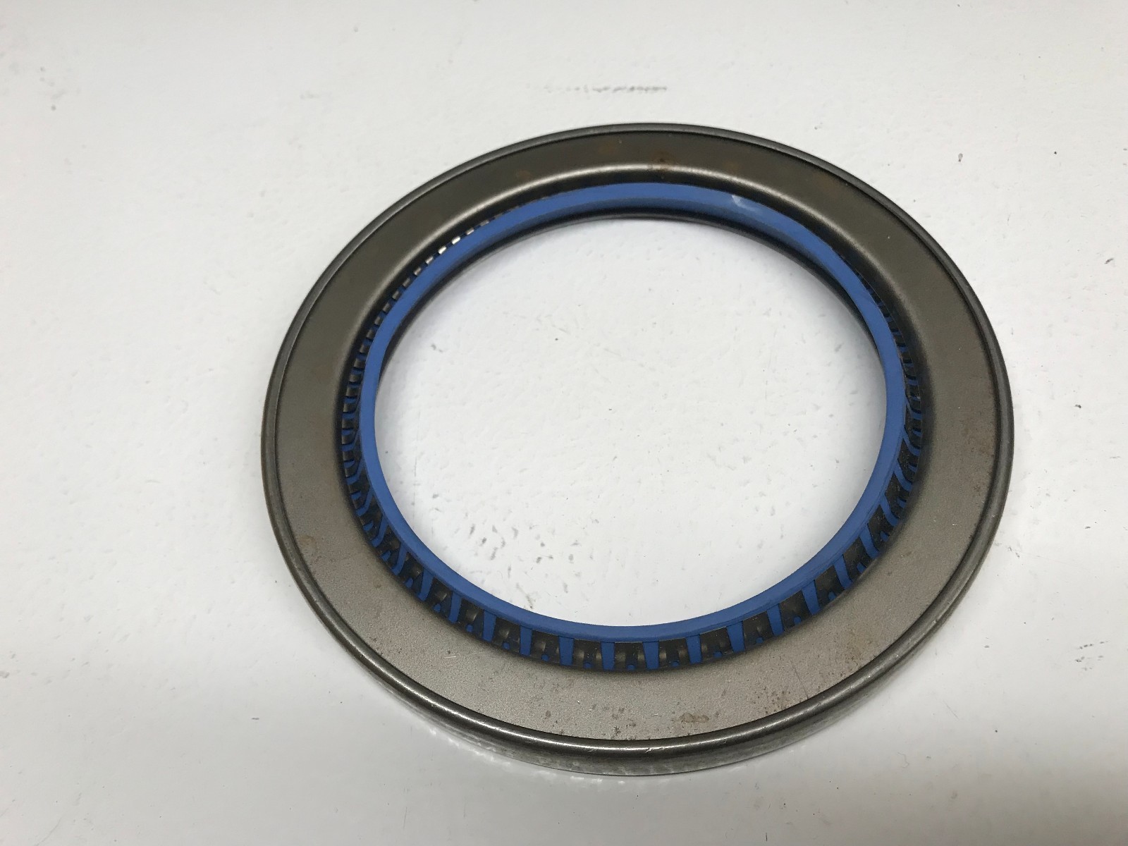 Garlock Klozure Silicon Oil Seal 4.188″ x 5.875″ x .5″ 21095-2645 53×2645 J 14G