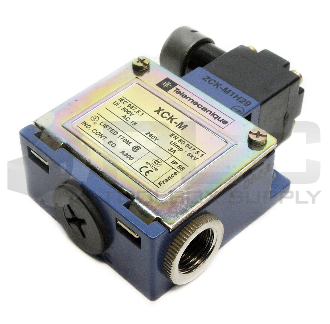 NEW TELEMECANIQUE ZCK-M1H29 LIMIT SWITCH BODY, XCK-M, w/ ZCK-D05 HEAD