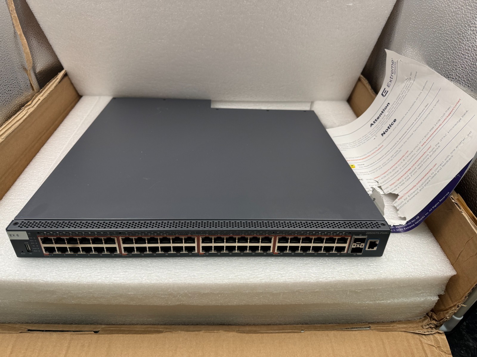 Extreme Networks ERS4950GTS-PWR+ Routing Switch REV:07 USB No PSU VAT DHL
