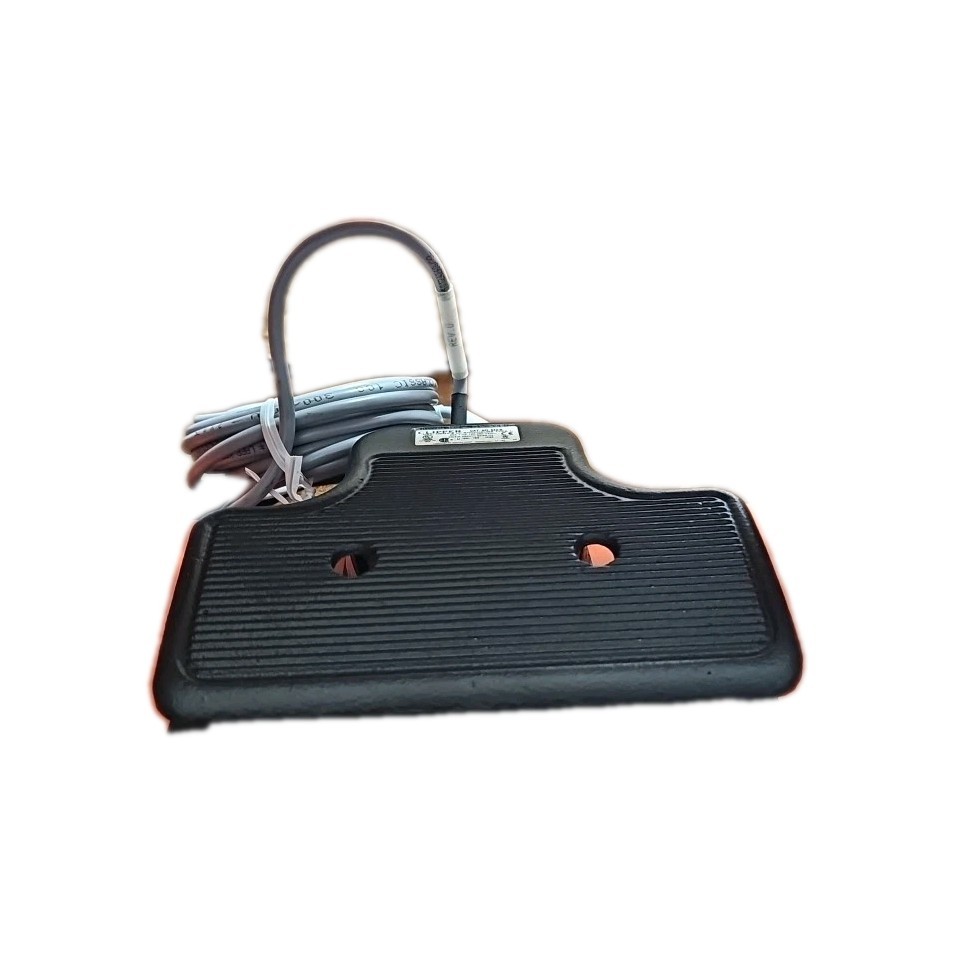 NEW LINEMASTER 642-S FOOT SWITCH CLIPPER SERIES W/FULL GUARD
