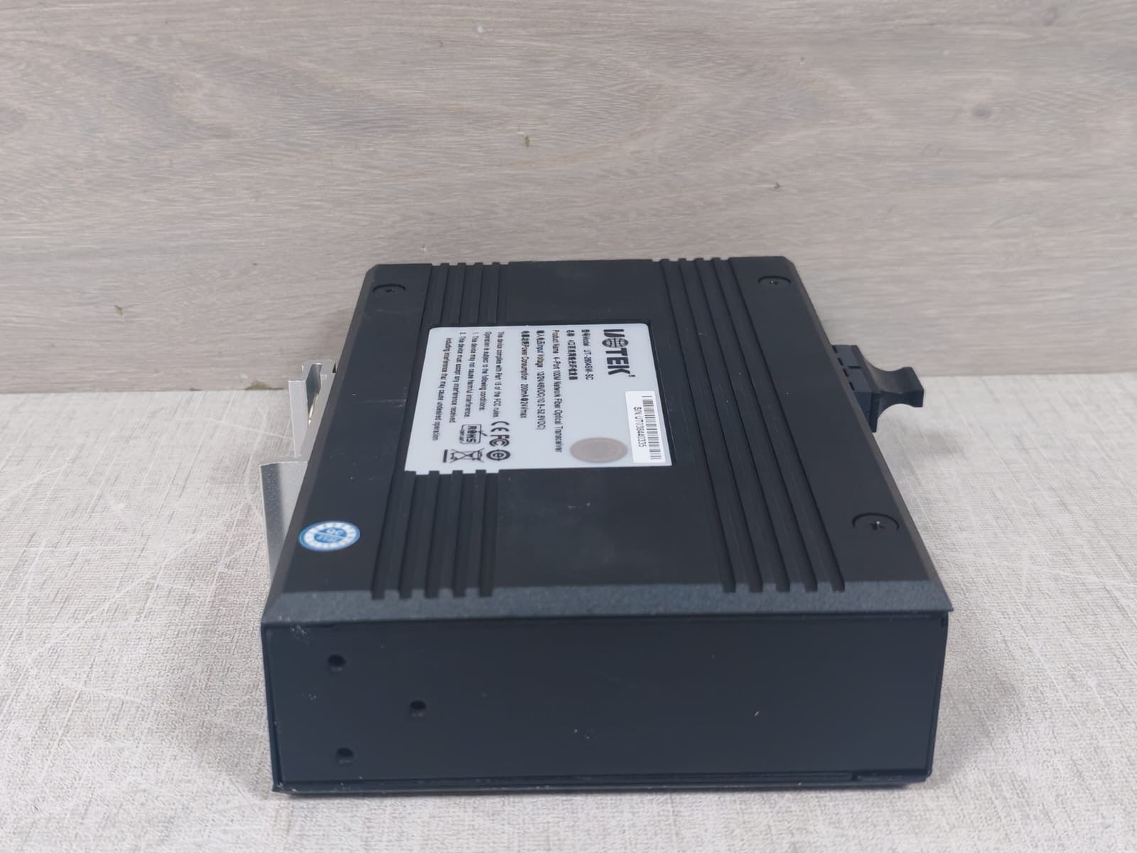UOTEK UT-2604SM-SC 4-Port 100M Network Fiber Optical Transceiver