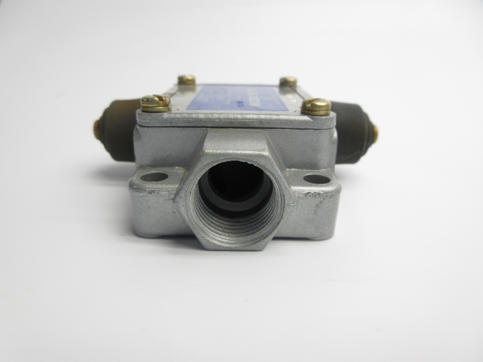 MICRO SWITCH BAF1-3RNX1 480VAC 20A (GREY) NSNP