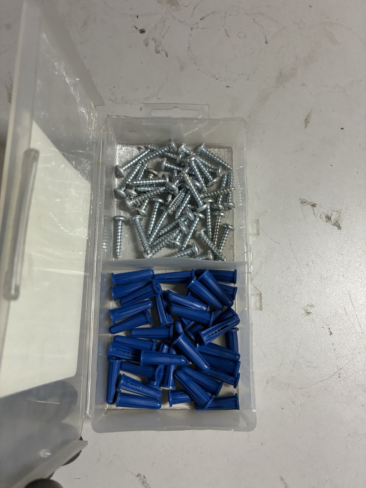 Conical Plastic Anchor Kit (38 Plastic Pieces- 40 Screws)