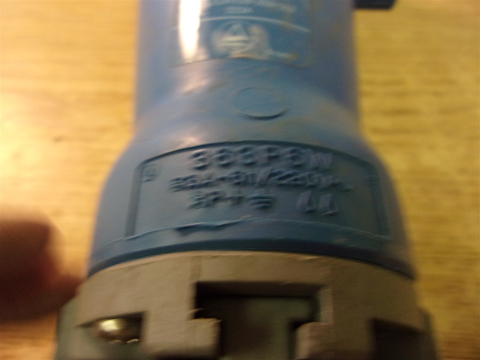 Hubbell 363P6W 63A 220V Pin & Sleeve Water-tight Plug *FREE SHIPPING*