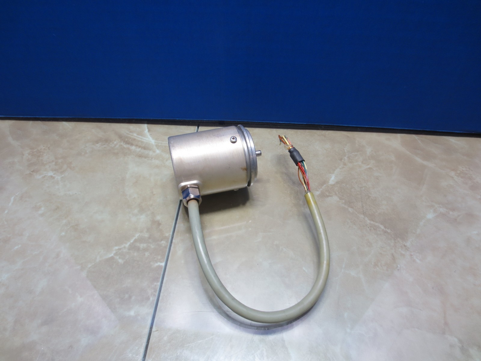 CHNC HEIDENHAIN ENCODER ROD 426 A 2000 G12 ID.NR.223 675 0E ROD426A2000