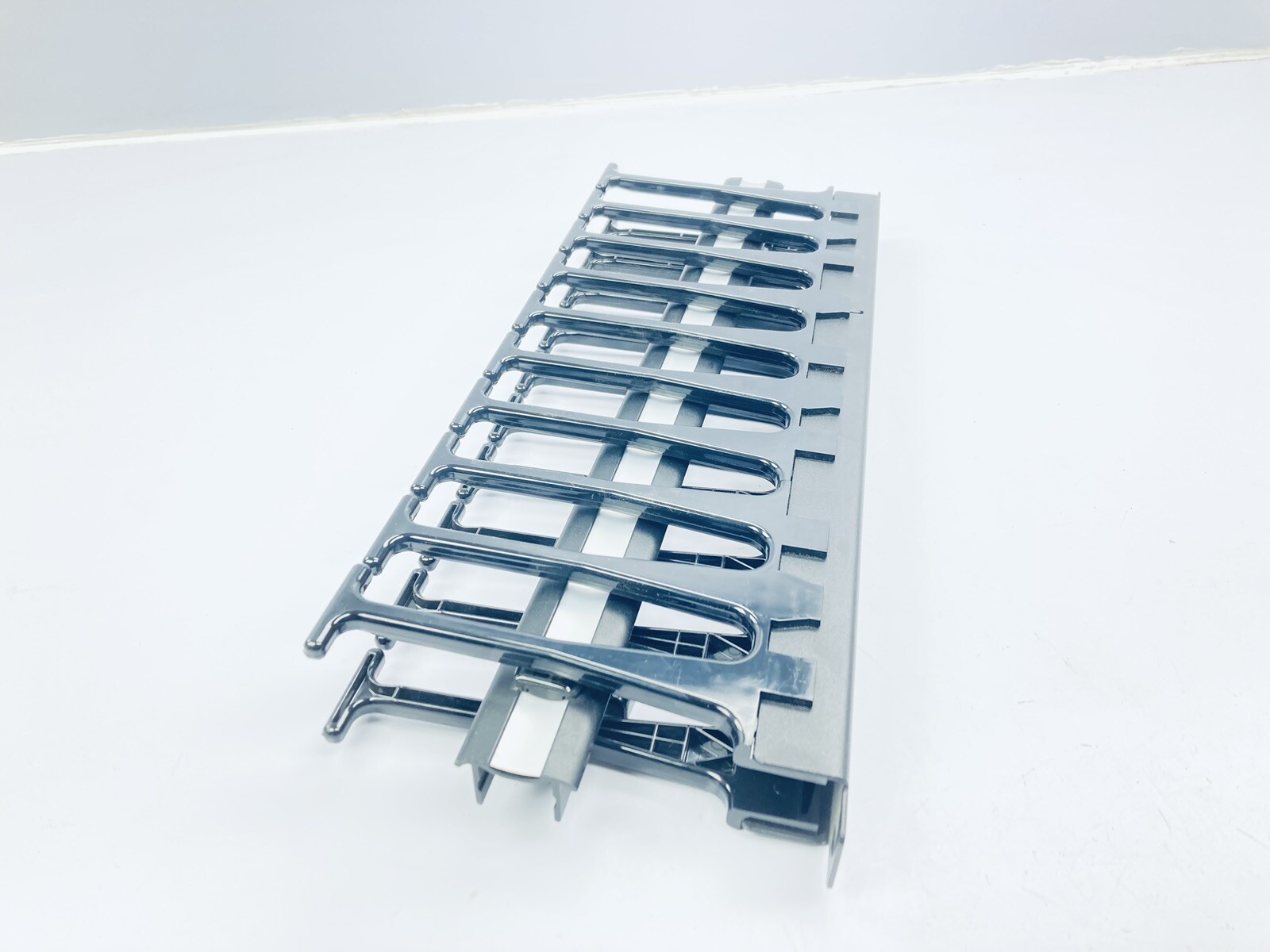 UNSED CHATSWORTH IIS-735441 PRODUCTS HORIZONTAL CABLE MANAGER
