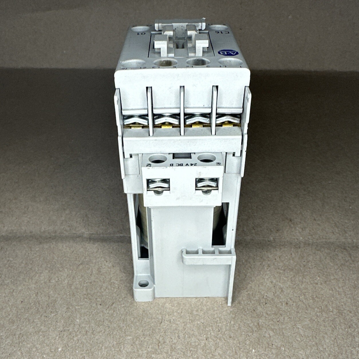 Allen Bradley 100-C16D*01 Contactor Relay Series B 100-C16D 01 Ser B 100C16D01