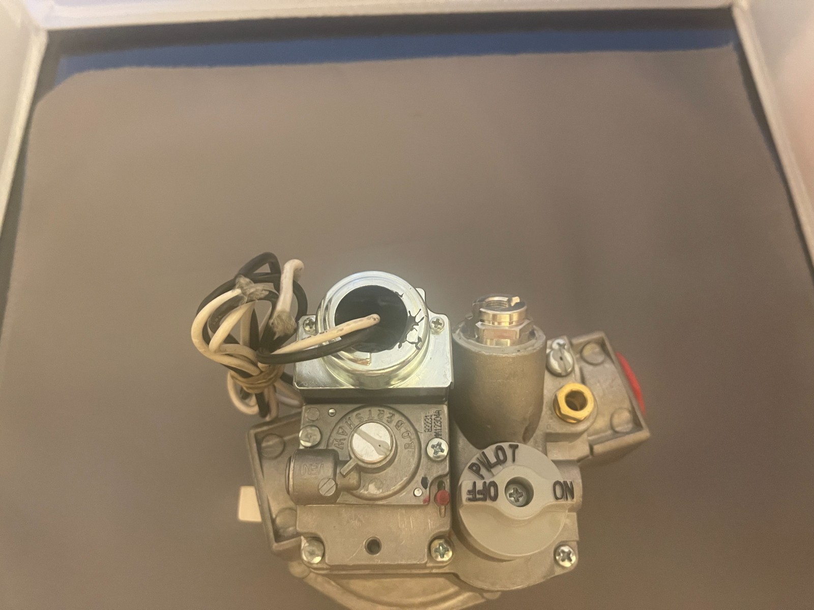 Robertshaw 700-456 120v 1 X 1 Standing Pilot Gas Valve 600000 BTU Slow Opening