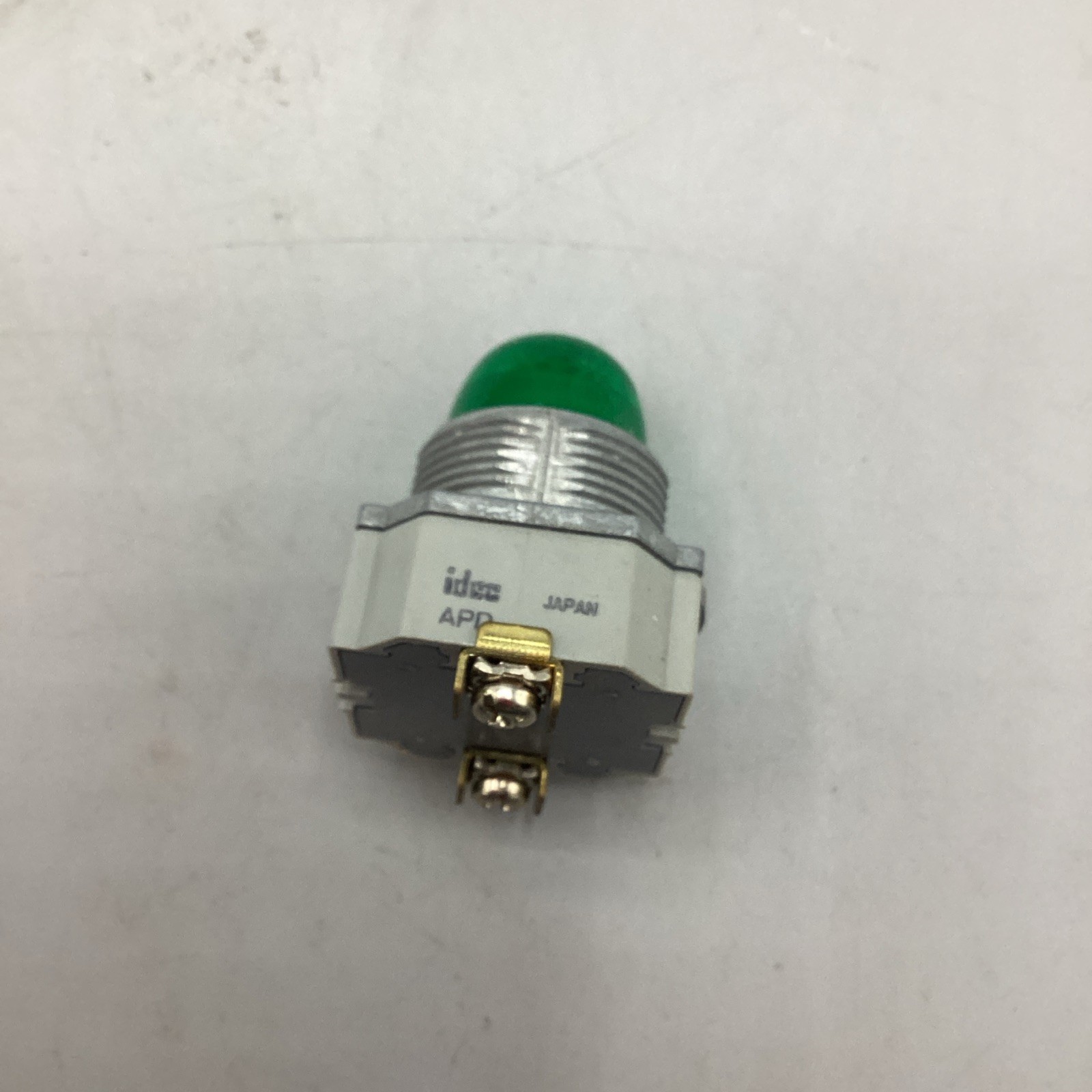 USED IDEC APD199N-G-120V Heavy Duty Green Indicator Pilot Light
