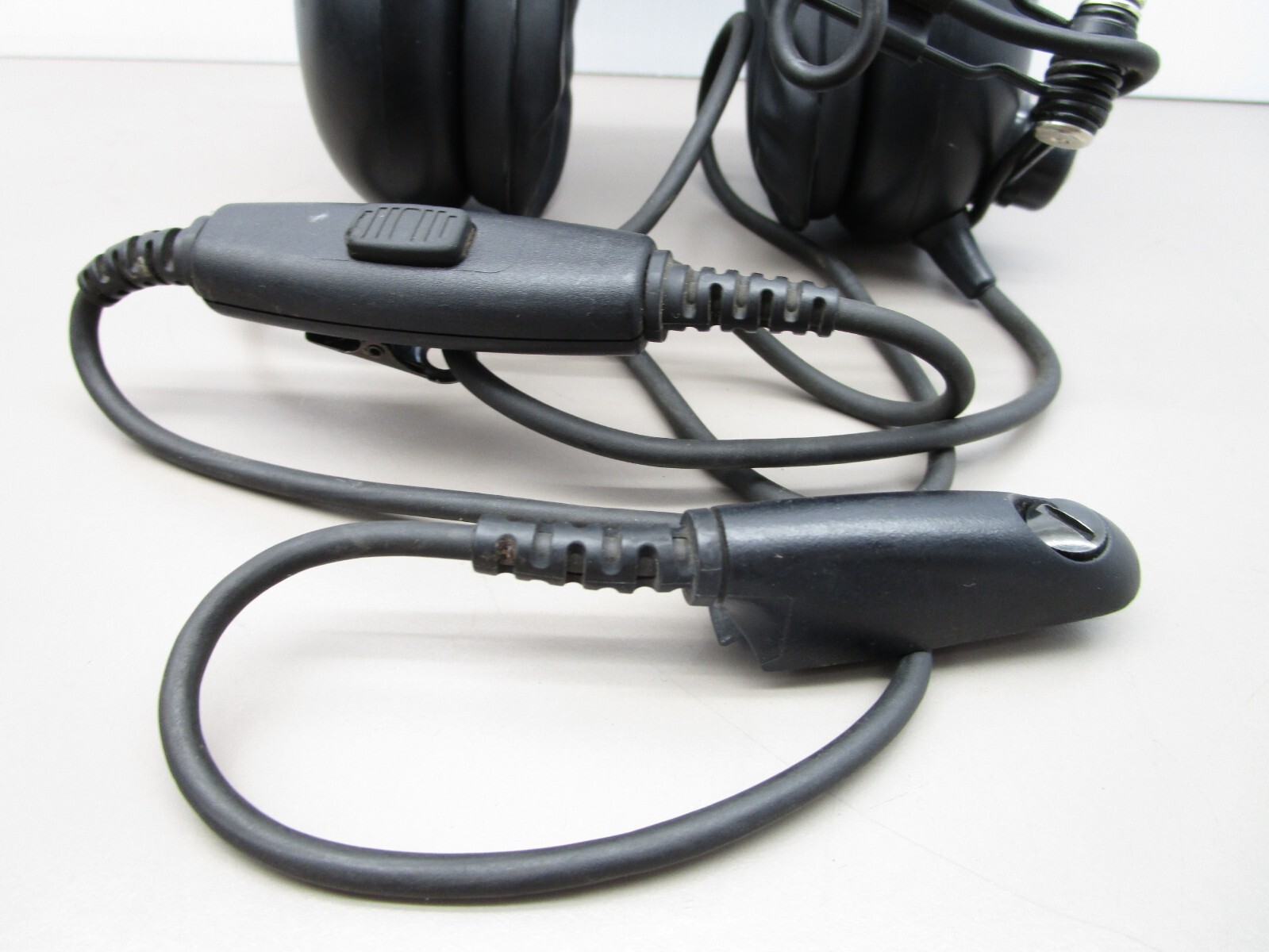 Motorola RMN4019A Medium Duty Radio Headset with PTT Over the Head
