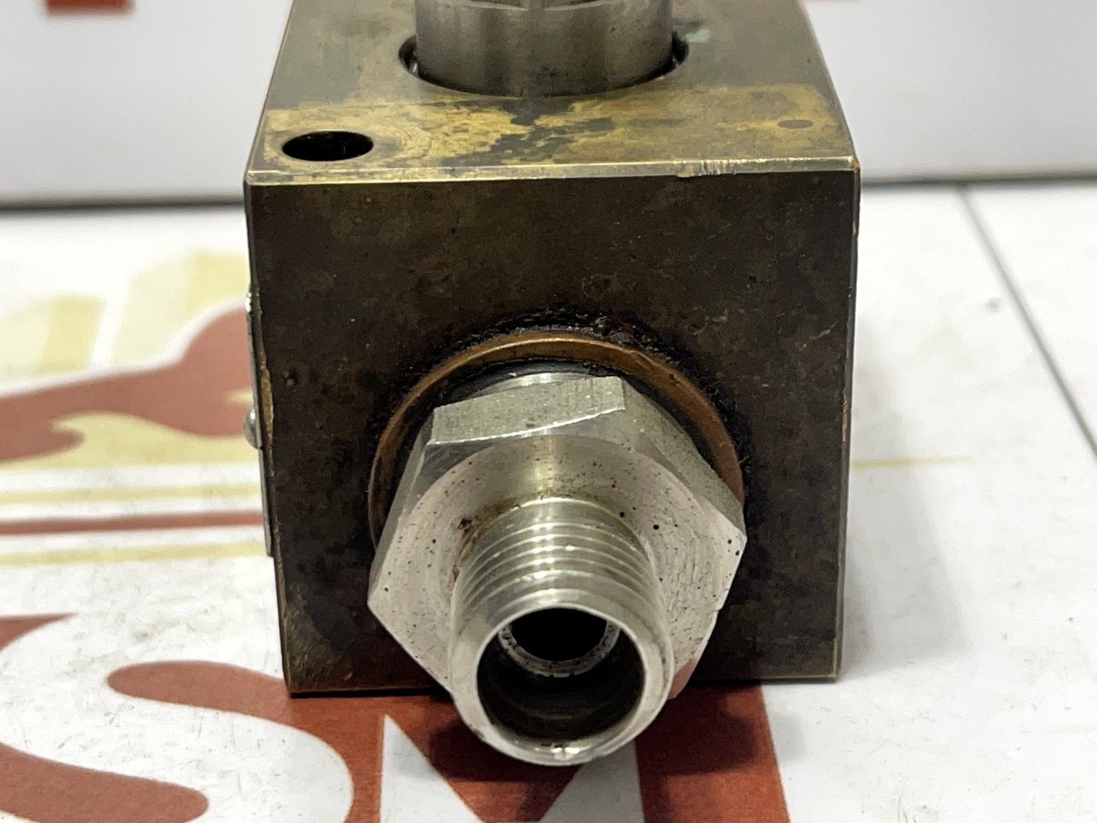 Danfoss PHS -A1 Pipe, Hand Pump St Block. Part 051-9221