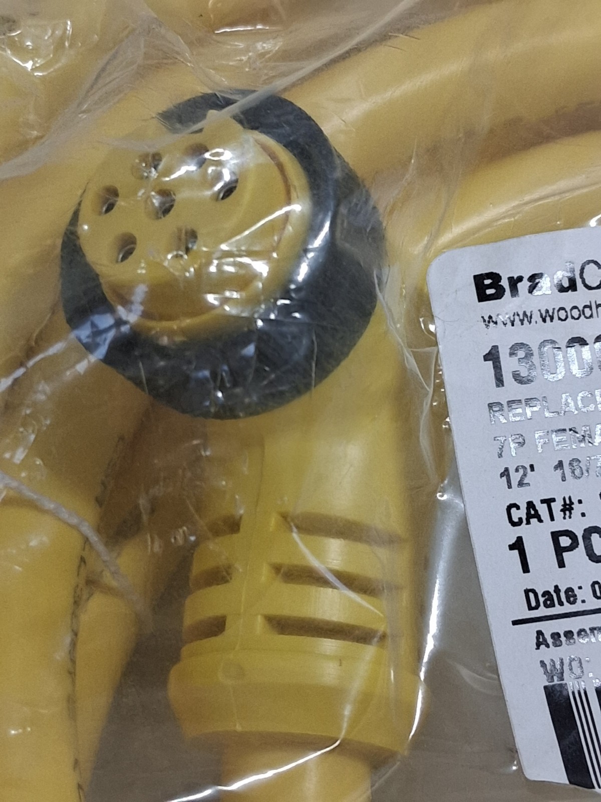 WOODHEAD BRAD CONNECTIVITY 1300070102 CORDSET 7P FEMALE 12′ AWG PVC NIB