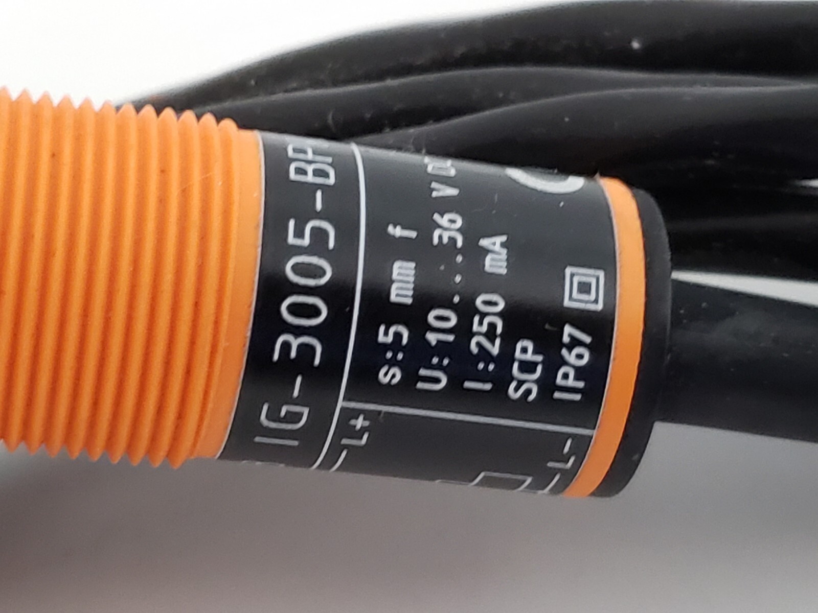 IFM ELECTRONIC IG-3005-BPKG INDUCTIVE PROXIMITY SWITCH 10-36V DC (IG5518) NNB