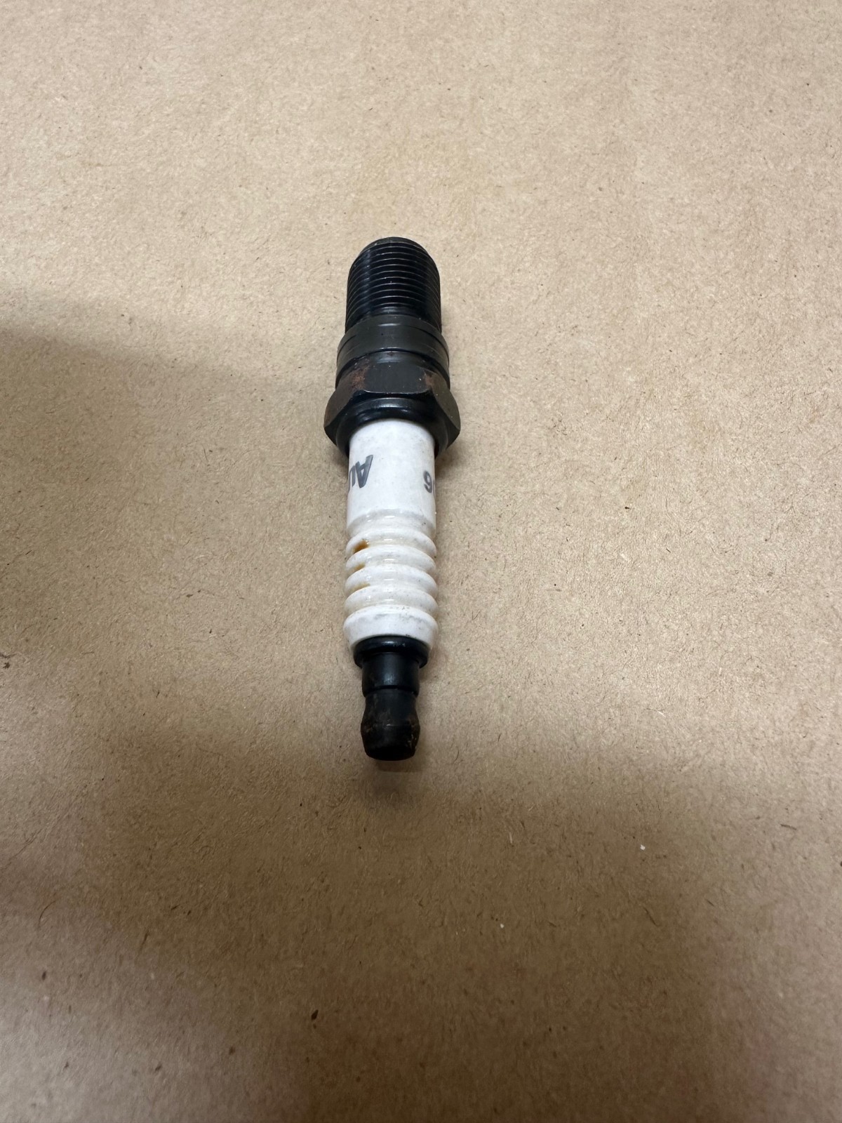 Autolite 106 Copper Core Spark-Plug – Lot of 6