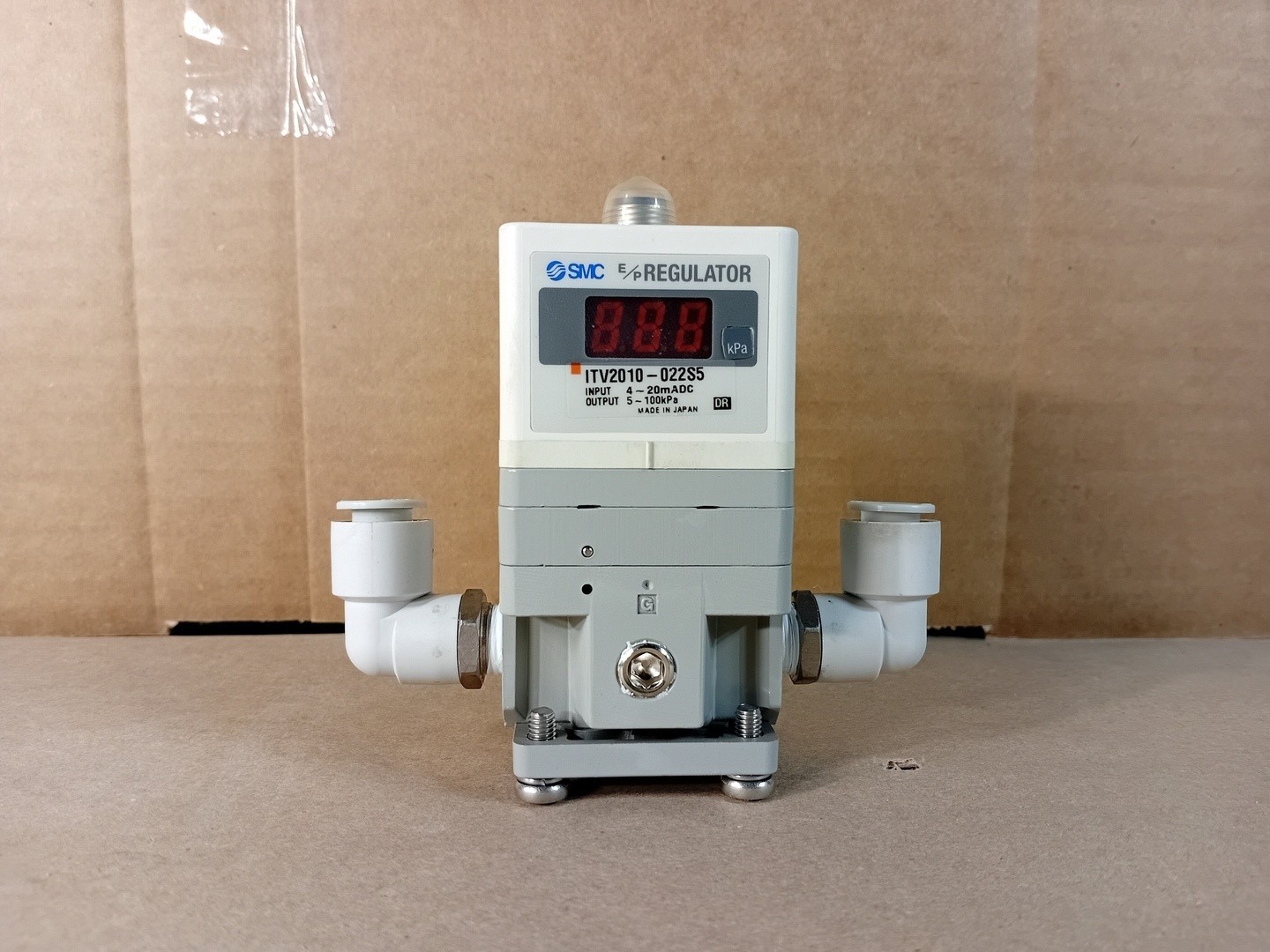 SURPLUS NEW SMC ITV2010-022S5 4-20 mA Input, 5-100 kPa Output Electro-Pneumatic