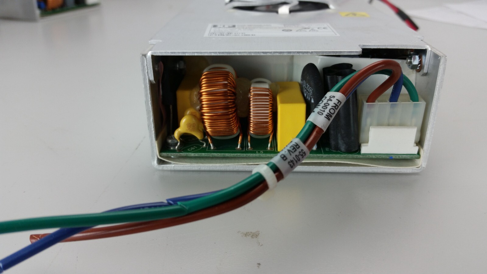 XP Power FCM400PS24 Supply, Input 100-240vac, Output 24/5 vdc