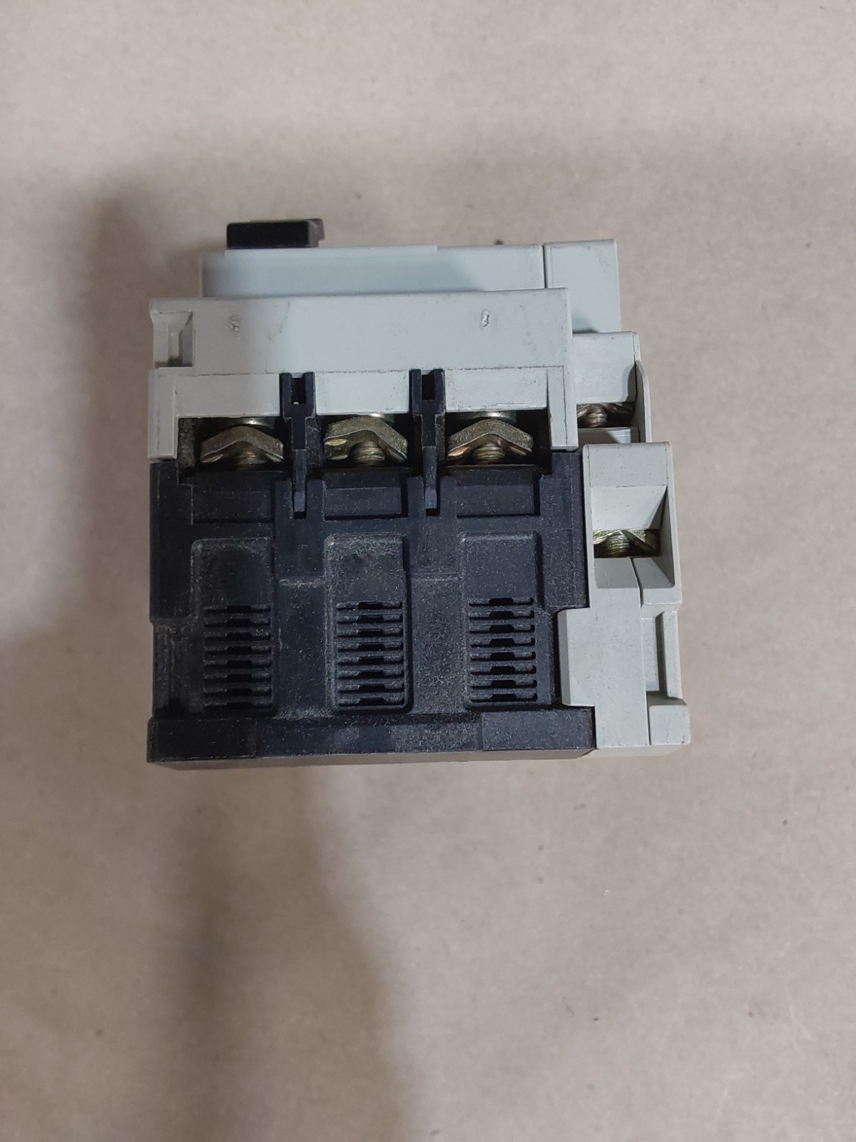 TELEMECANIQUE GV2-M08 CONTACTOR BREAKER W GV2-AN11