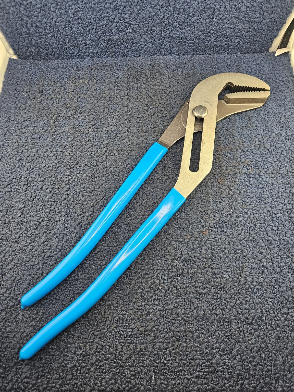 Channellock 460 Bulk: 16.5″ Tongue & Groove Pliers, 8 Adjustments Straight