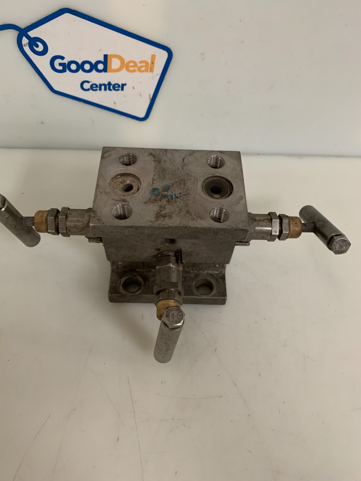 ANDERSON GREENWOOD INSTRUMENT MANIFOLD #M4AVIS 02-2565-541