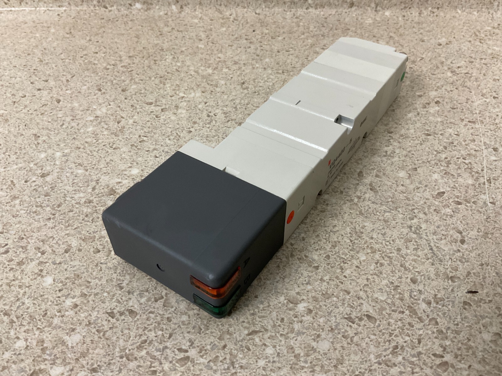 SMC VQ4400-5 NEW