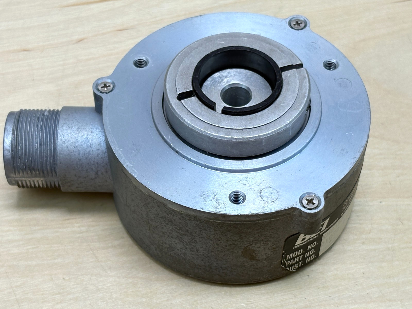BEI XHS35F-37-R2-SS-10,000-T2-ABZC-28V/V-SM18 Encoder