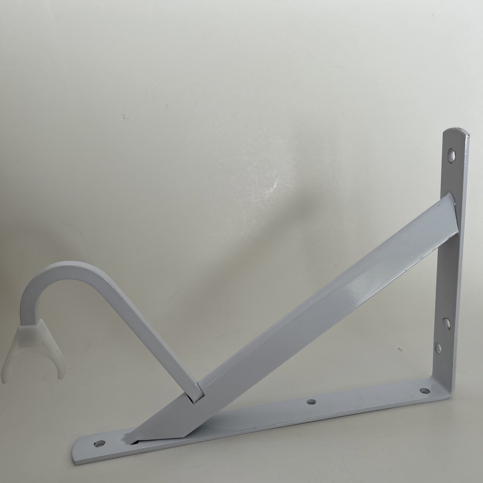 John Sterling RP-0495-WT White Max Duty Shelf and Rod Bracket