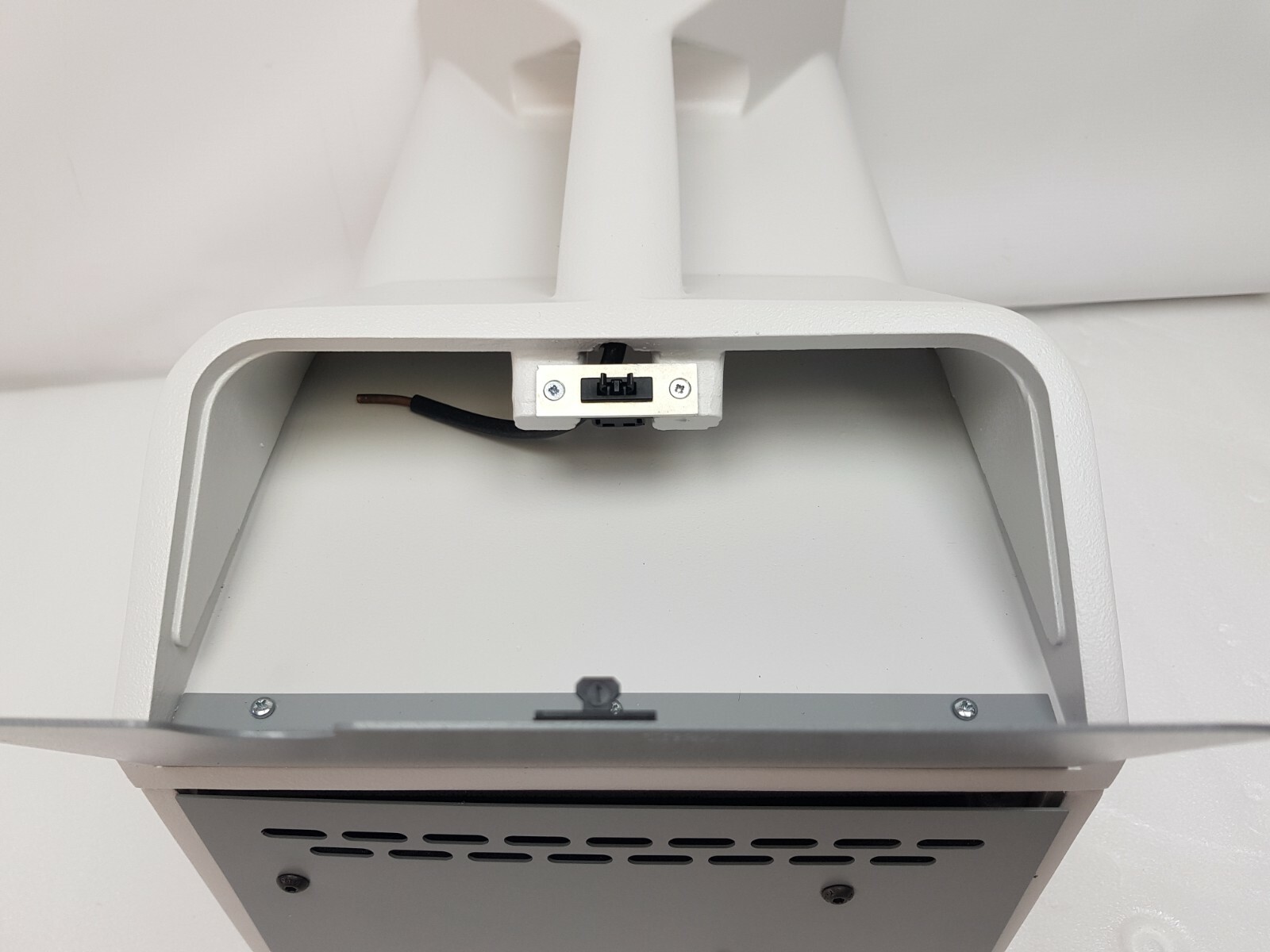 Sharplan 100 Xplume Smoke evacuator