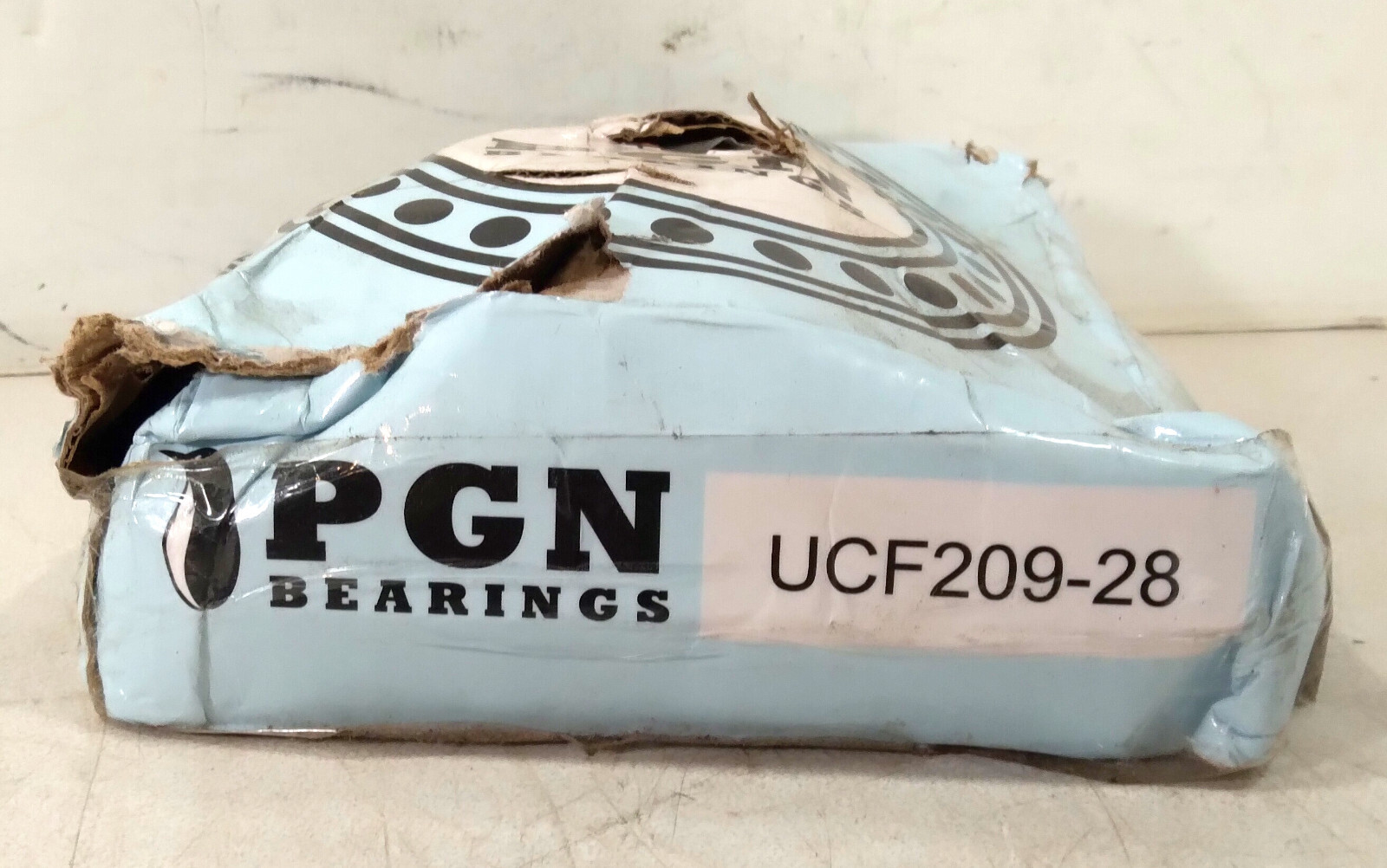 1 NEW PGN UCF209-28 4 BOLT FLANGE PILLOW BLOCK BEARING NIB/NNB ***MAKE OFFER***