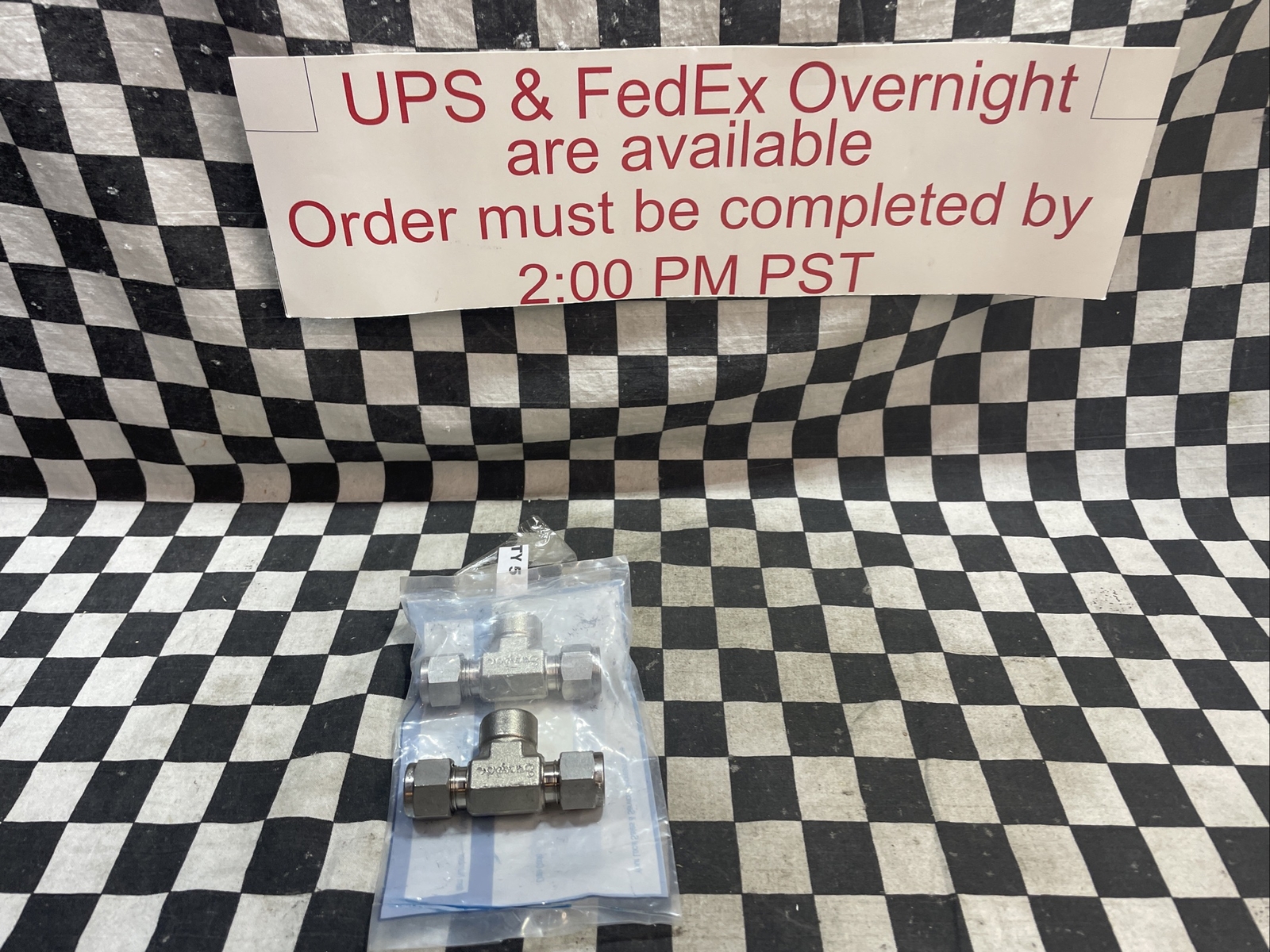 SWAGELOK Female Branch Tee 3/8″ TUBE X 1/4″ FNPT, SS-600-3TTF, LOT OF 2, #B2H