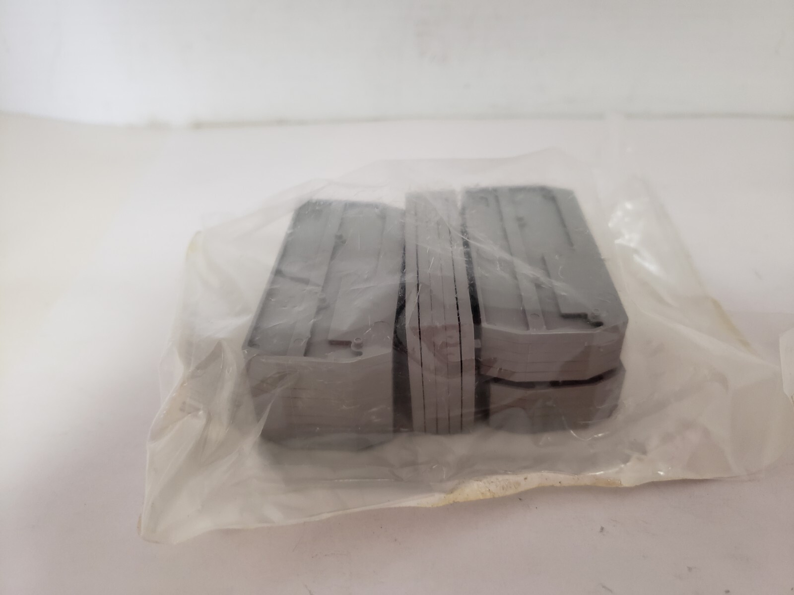 WAGO 880-325 END PLATE GRAY (25 PCS IN BAG) NIB