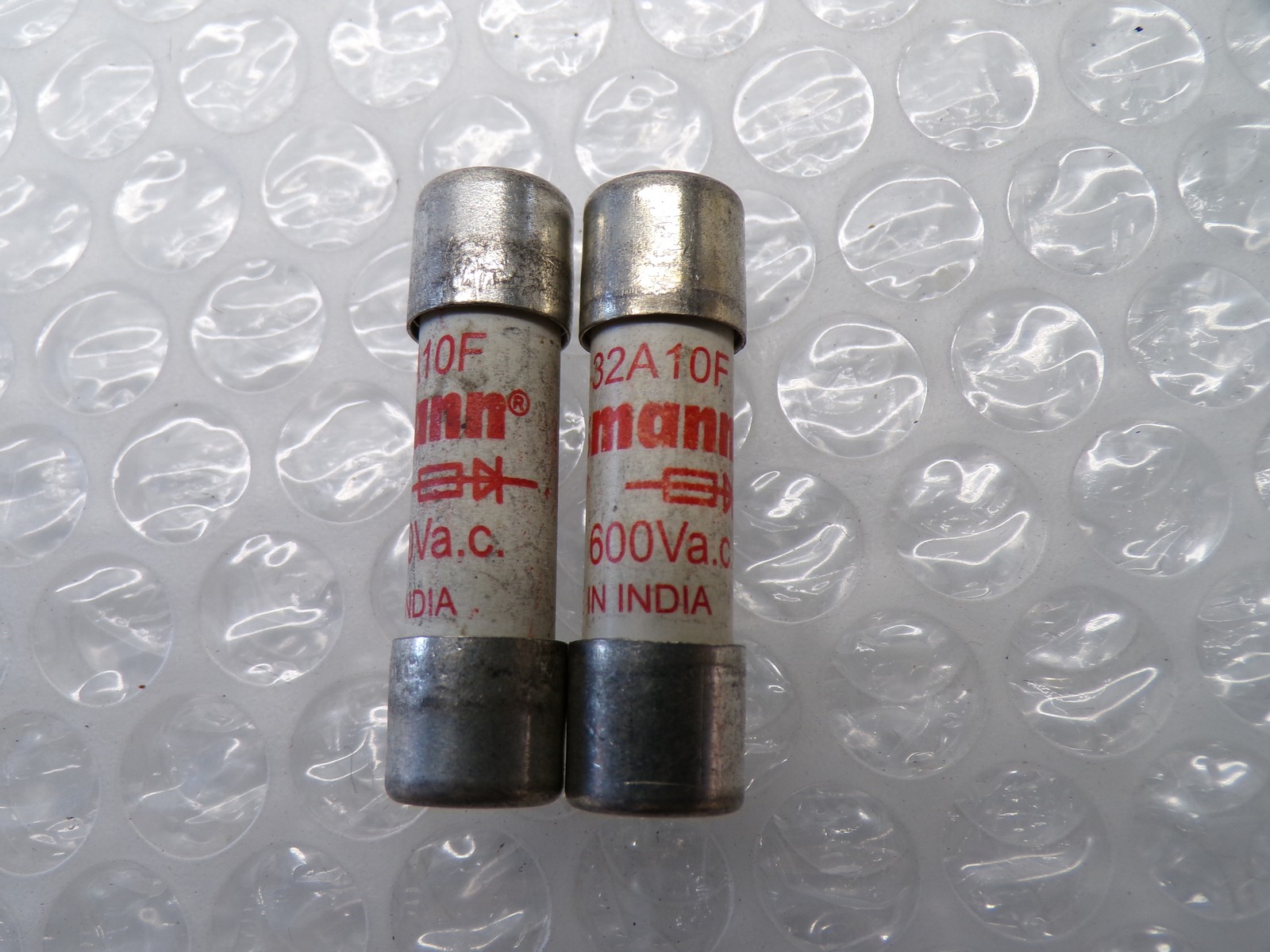 BUSSMANN FWC-32A10F FUSE LOT OF 2 NSNP