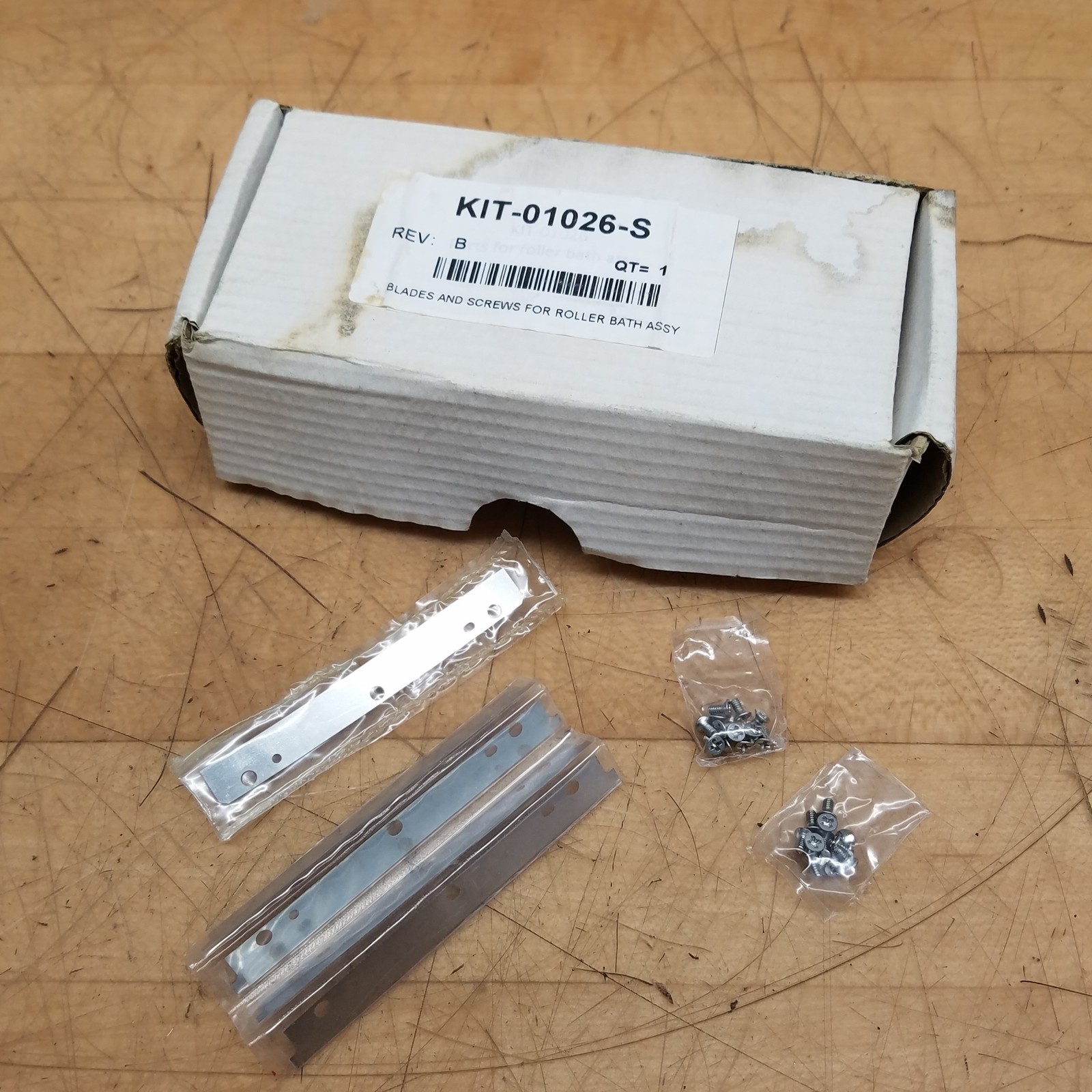 Stratasys KIT-01026-S Roller Knife Replacements with Screws & Instructions – NEW