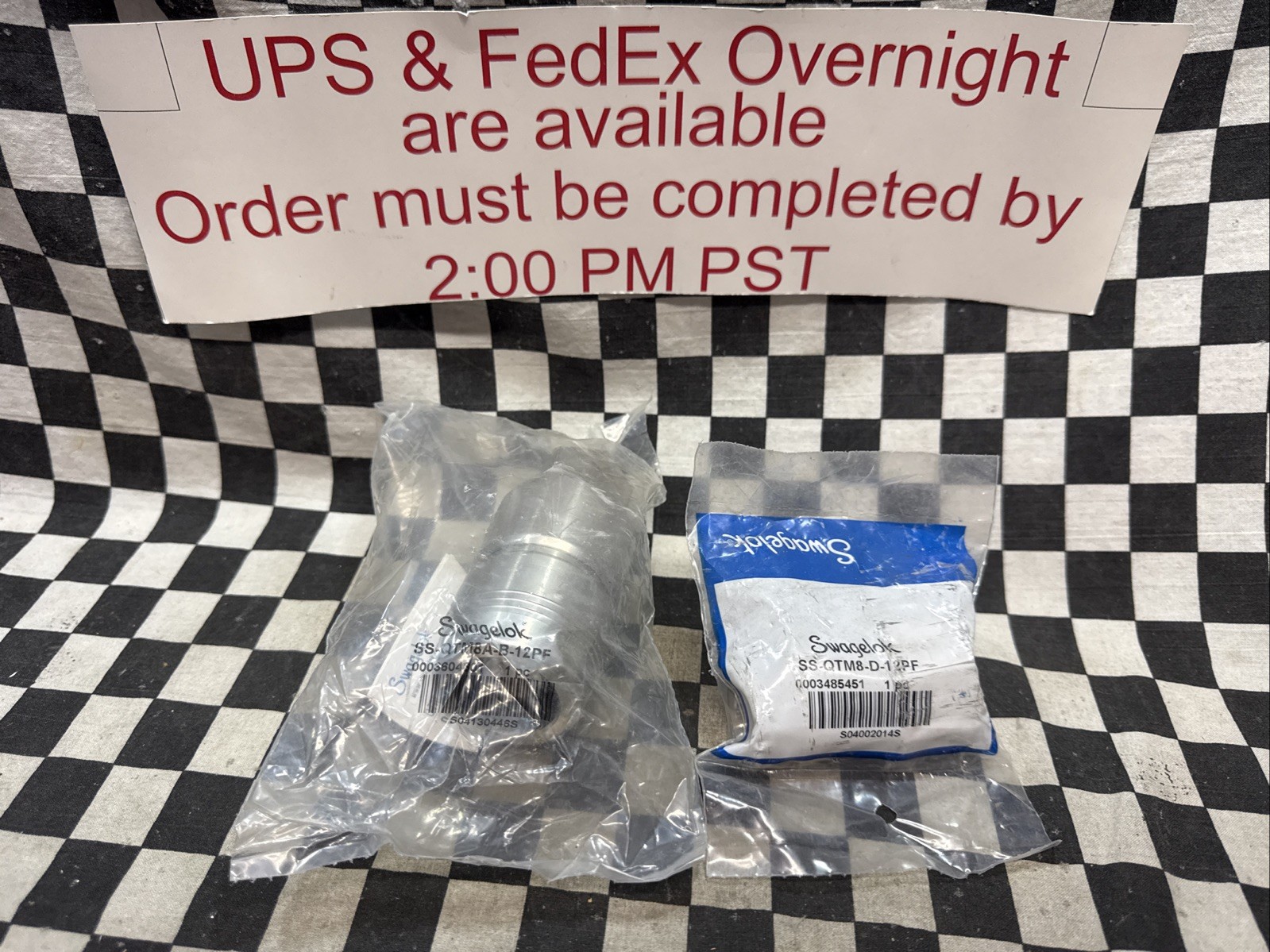 ONE SET OF SWAGELOK SS-QTM8A-B-12PF & SS-QTM8-D-12PF, SHIPSAMEDAY #1178P9