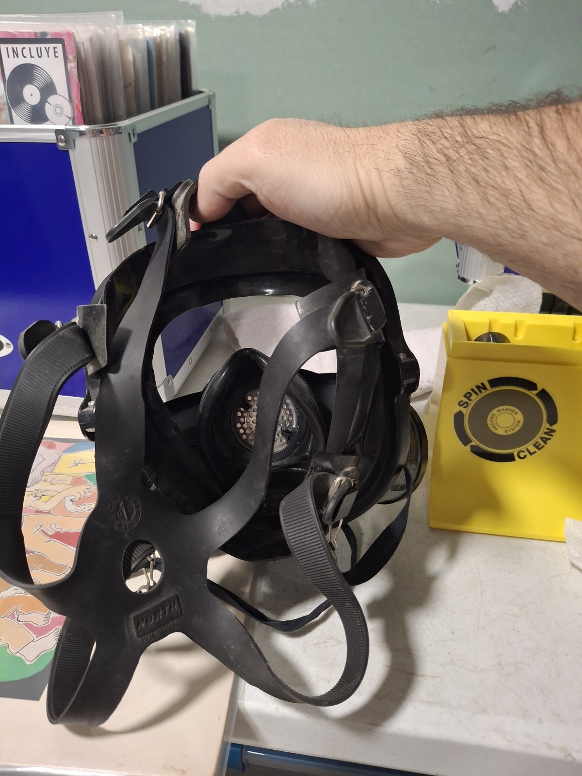 NORTH MD/LG Full Face Respirator MASK 80803 M/L Mask Size 5400 4-Point