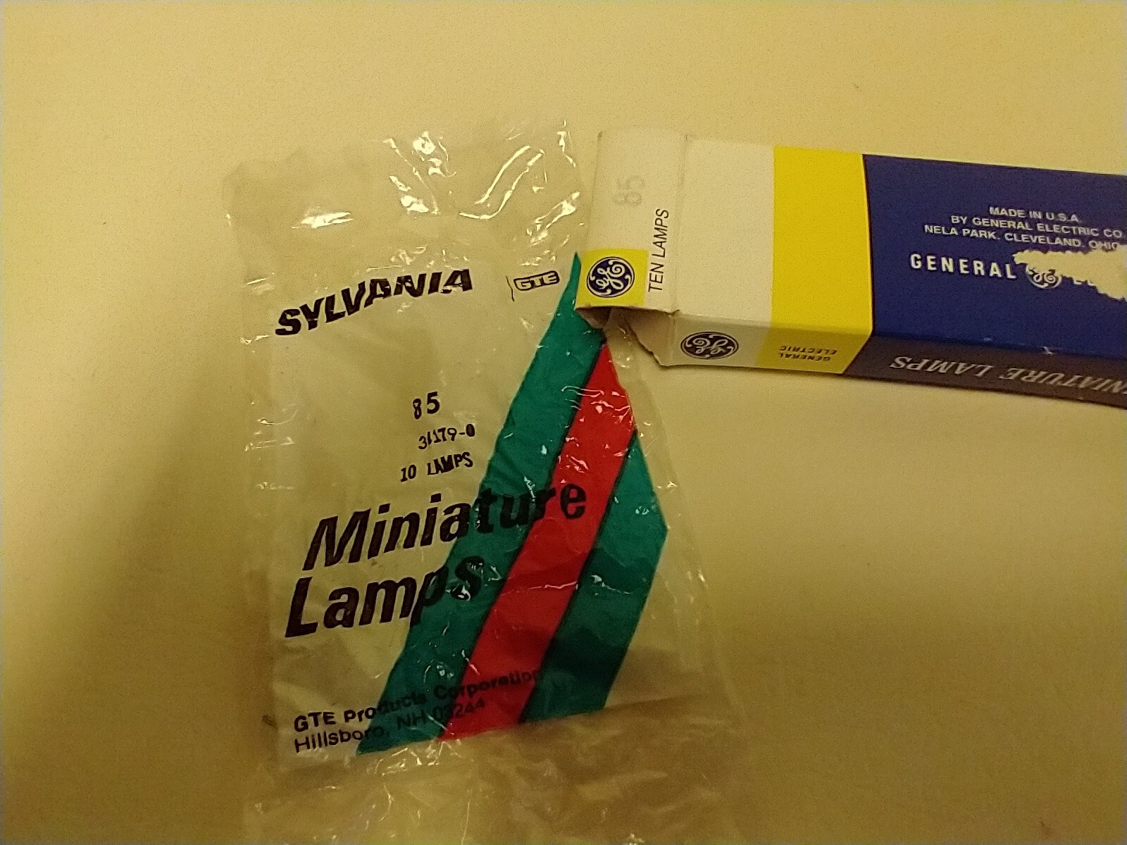 Sylvania GTE 85 34179-0 Miniature Lamps Lot of 10 7/25/24 W