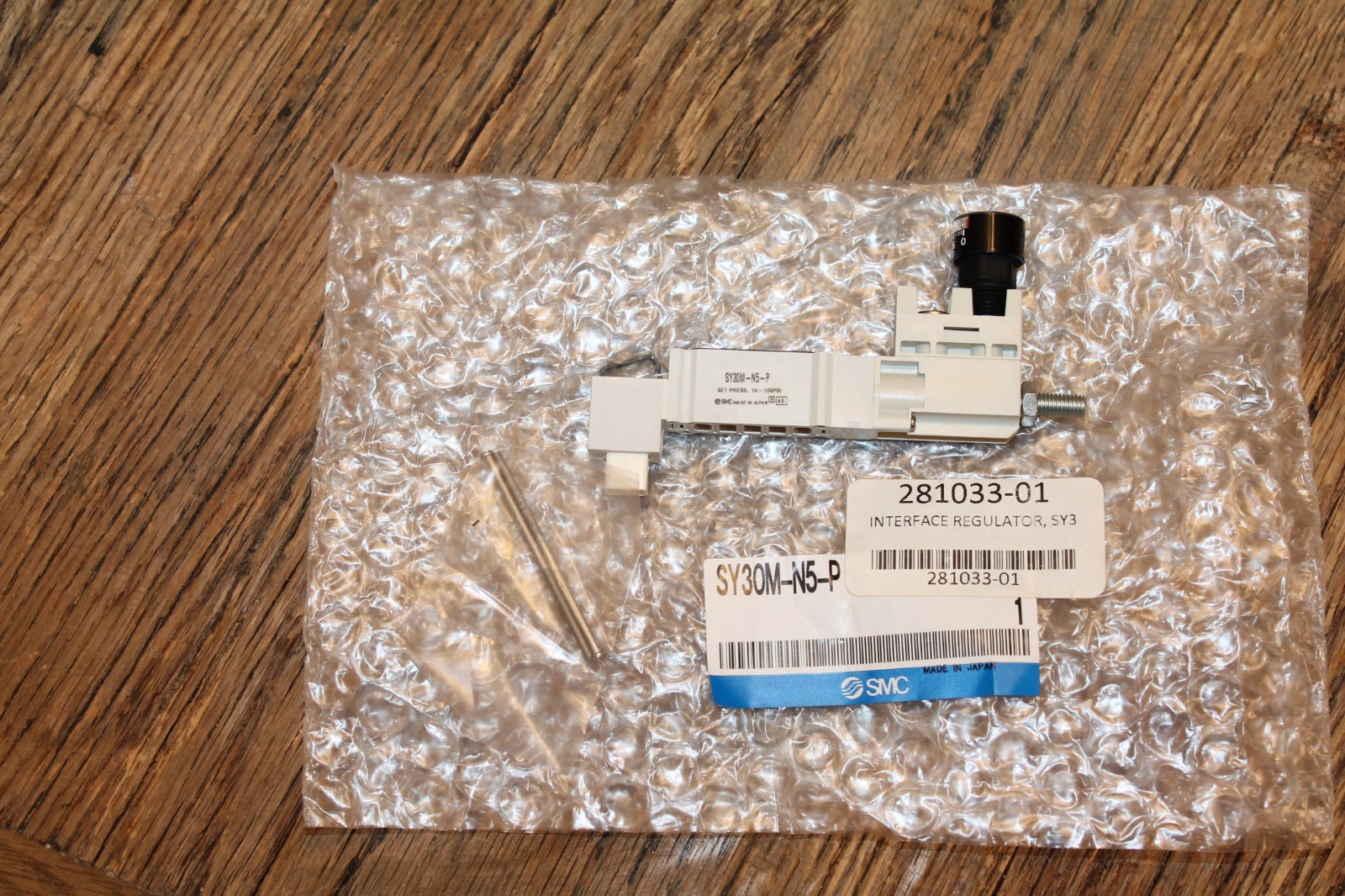 SMC SY30M-N5-P reg (p) w/psi gauge, odd, NEW SY3000 MFLD***