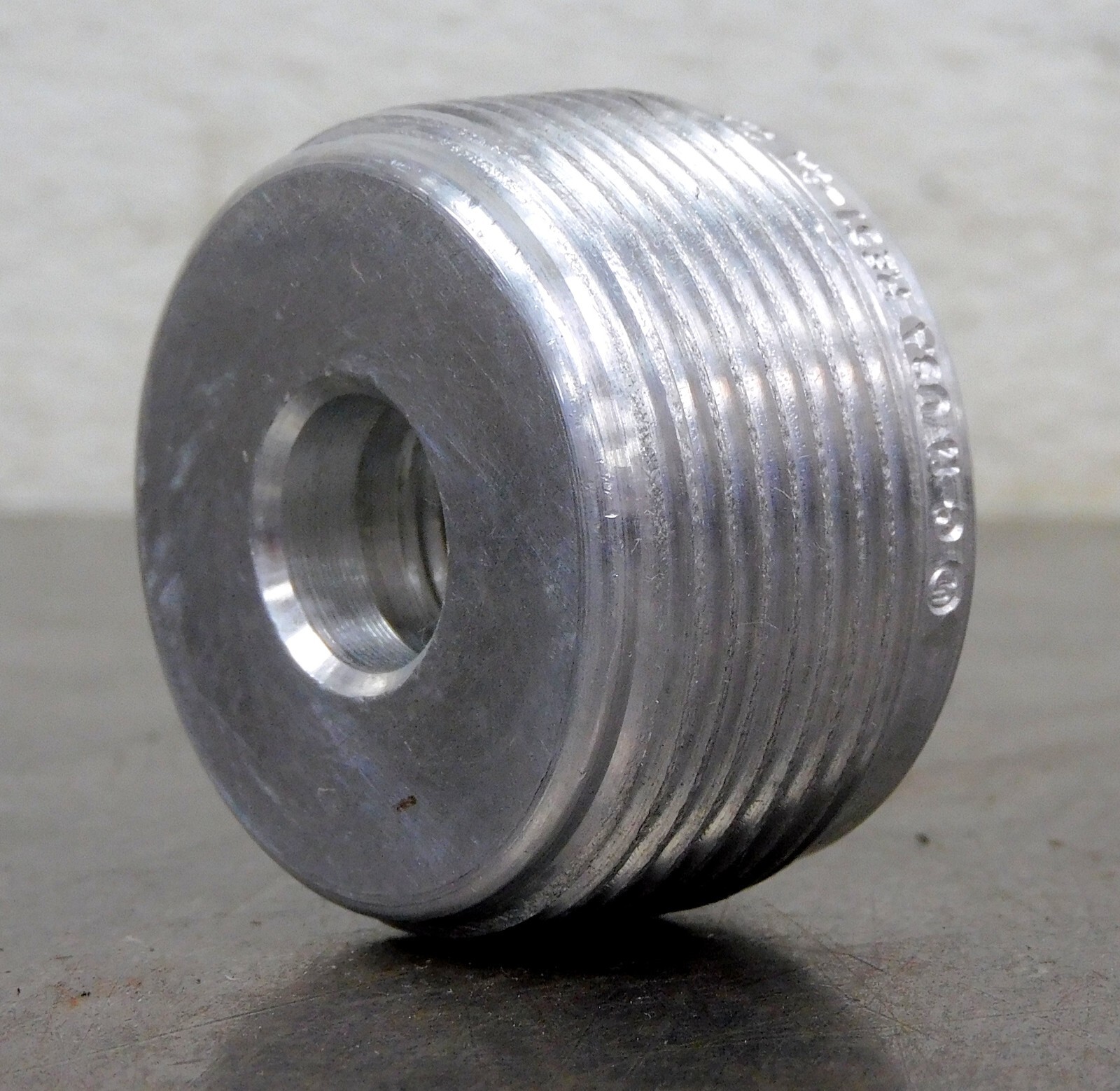 Eaton Crouse-Hinds RE51-SA Reducing Bushing 1/2″ X 1-1/2″ NPT Lot of Six (6)