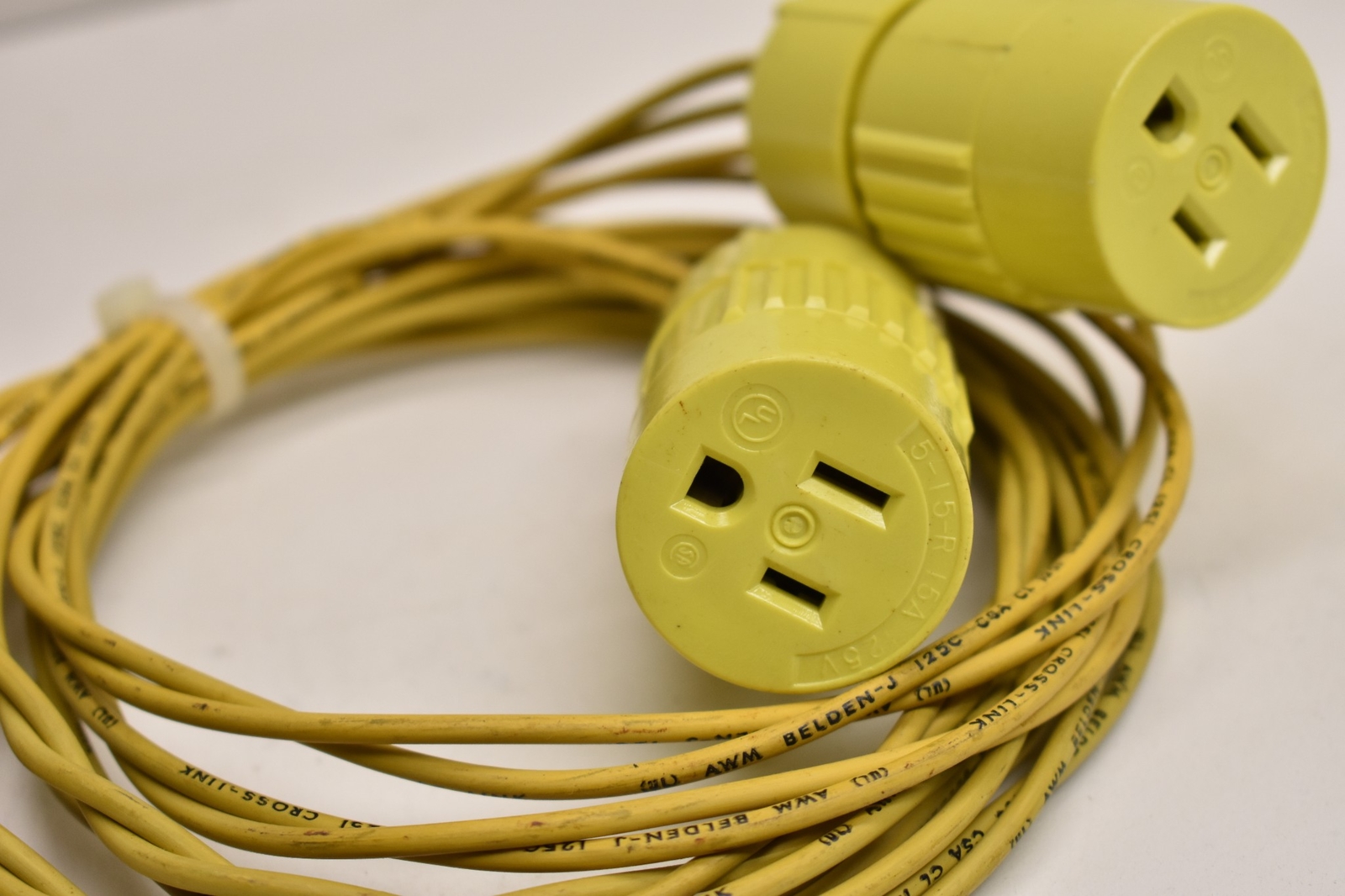 Slater 5-15-R 15A 125V Receptacle w/ cable and Banana Plugs